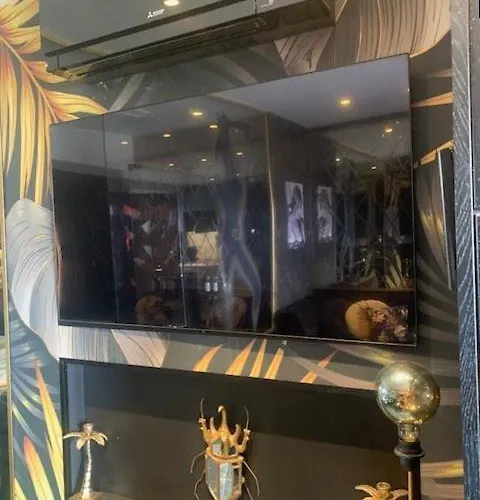 687 Luxe Coursives En Face Du Waiki * Agde