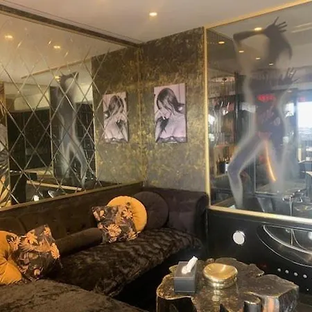 Appartamento 687 Luxe Coursives En Face Du Waiki