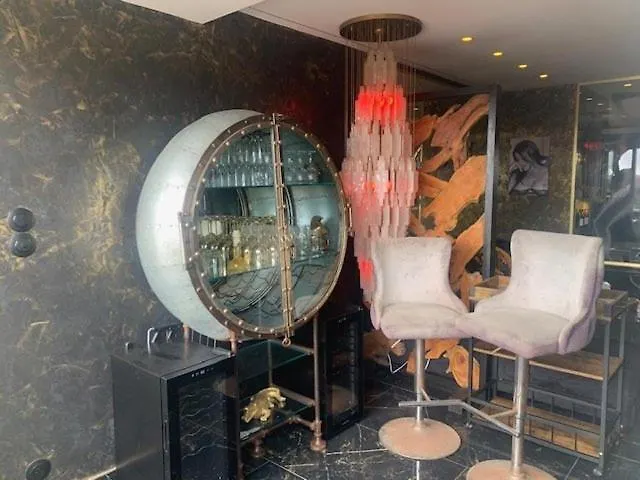 687 Luxe Coursives En Face Du Waiki Appartamento *